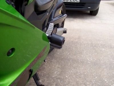 Padací chrániče - Kawasaki ZX12-R, černé
